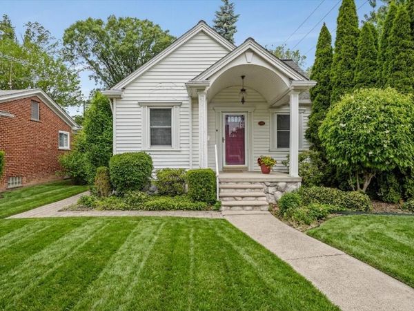 3300 Alice Street, Dearborn, MI 48124