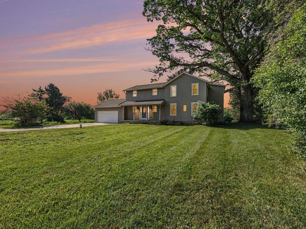 12845 Dexter-Chelsea Road, Chelsea, MI 48118