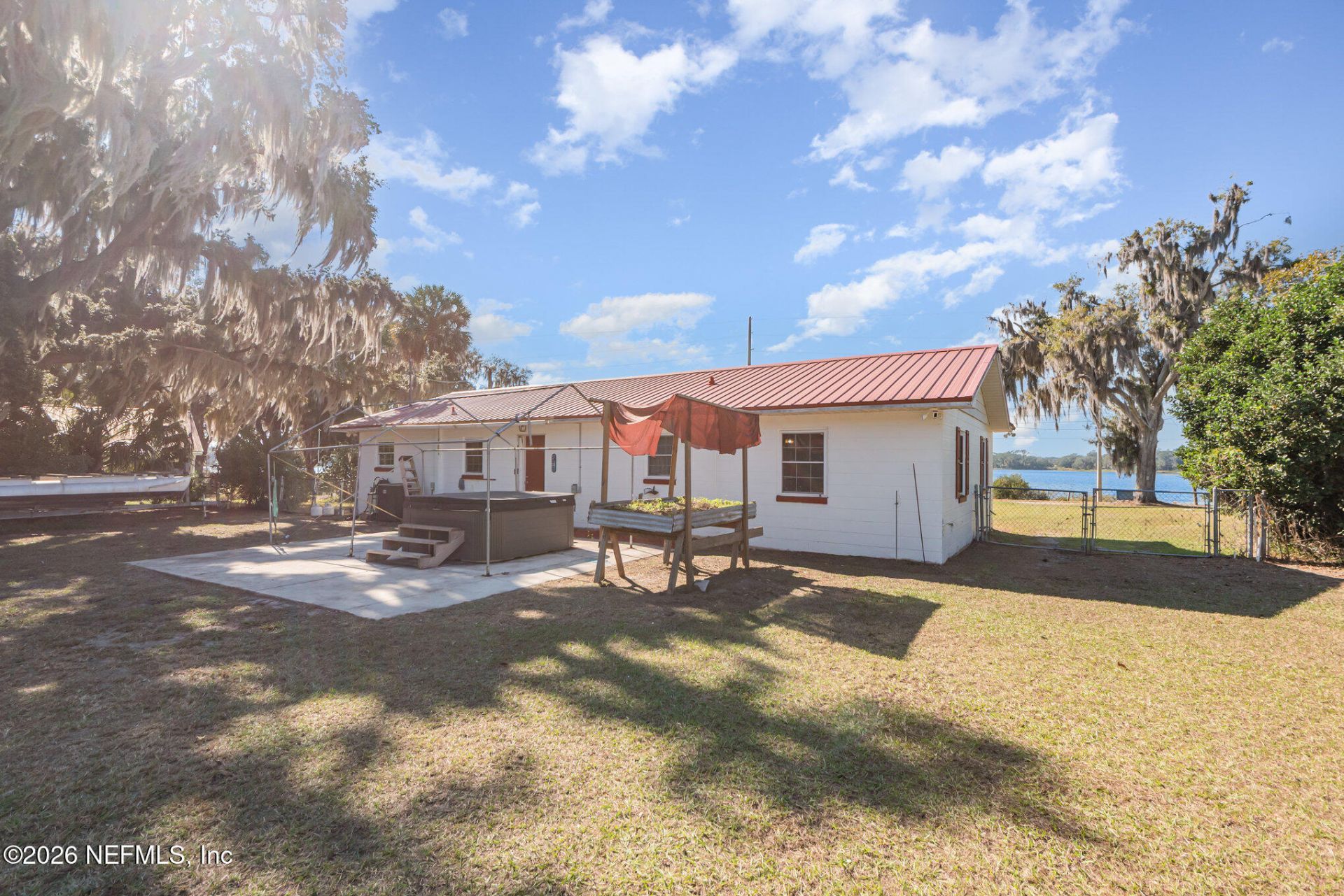 404 Grand Rondo E, Crescent City, FL 32112 Photo