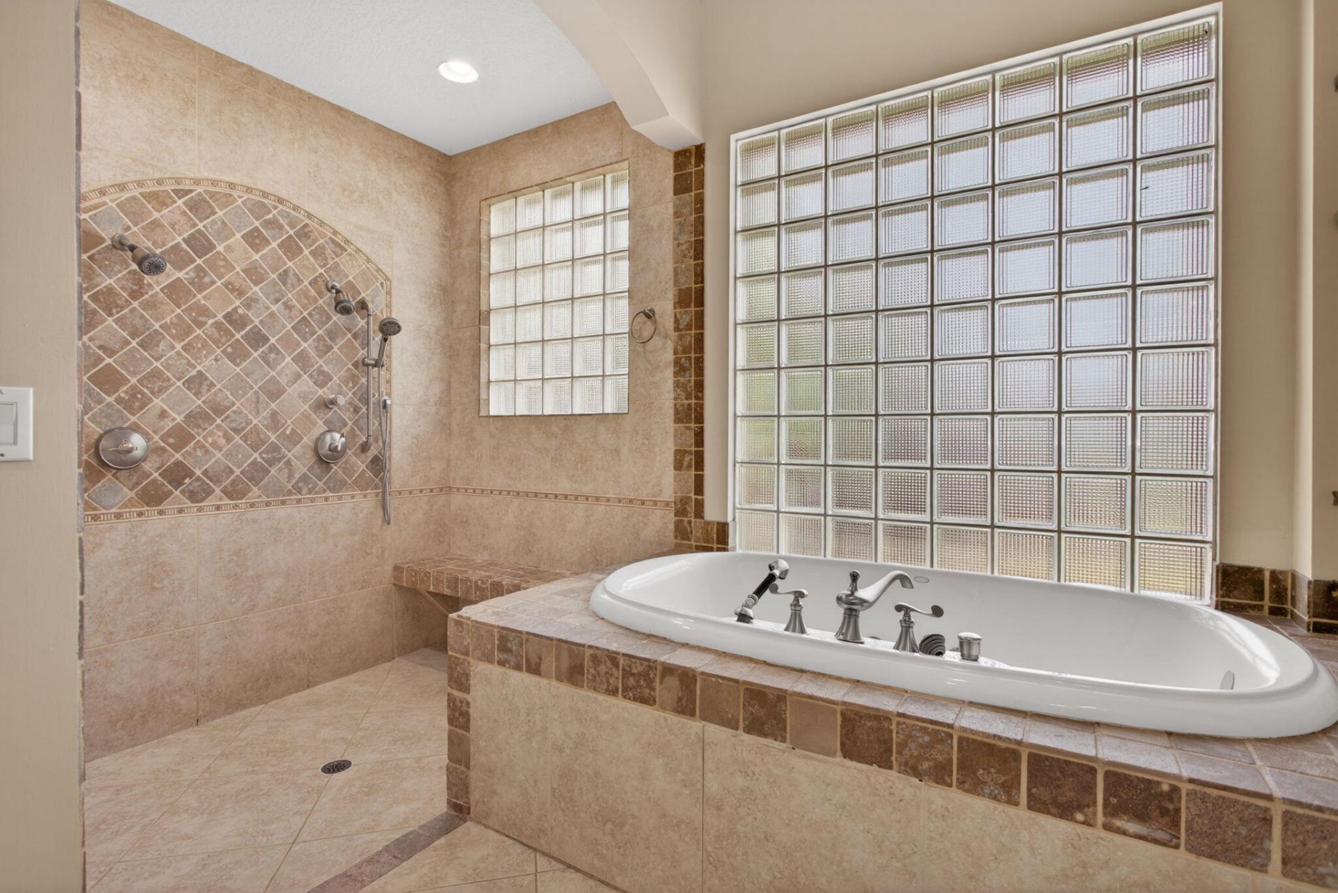 4901 NE 29th Avenue, Lighthouse Point, FL 33064 Photo