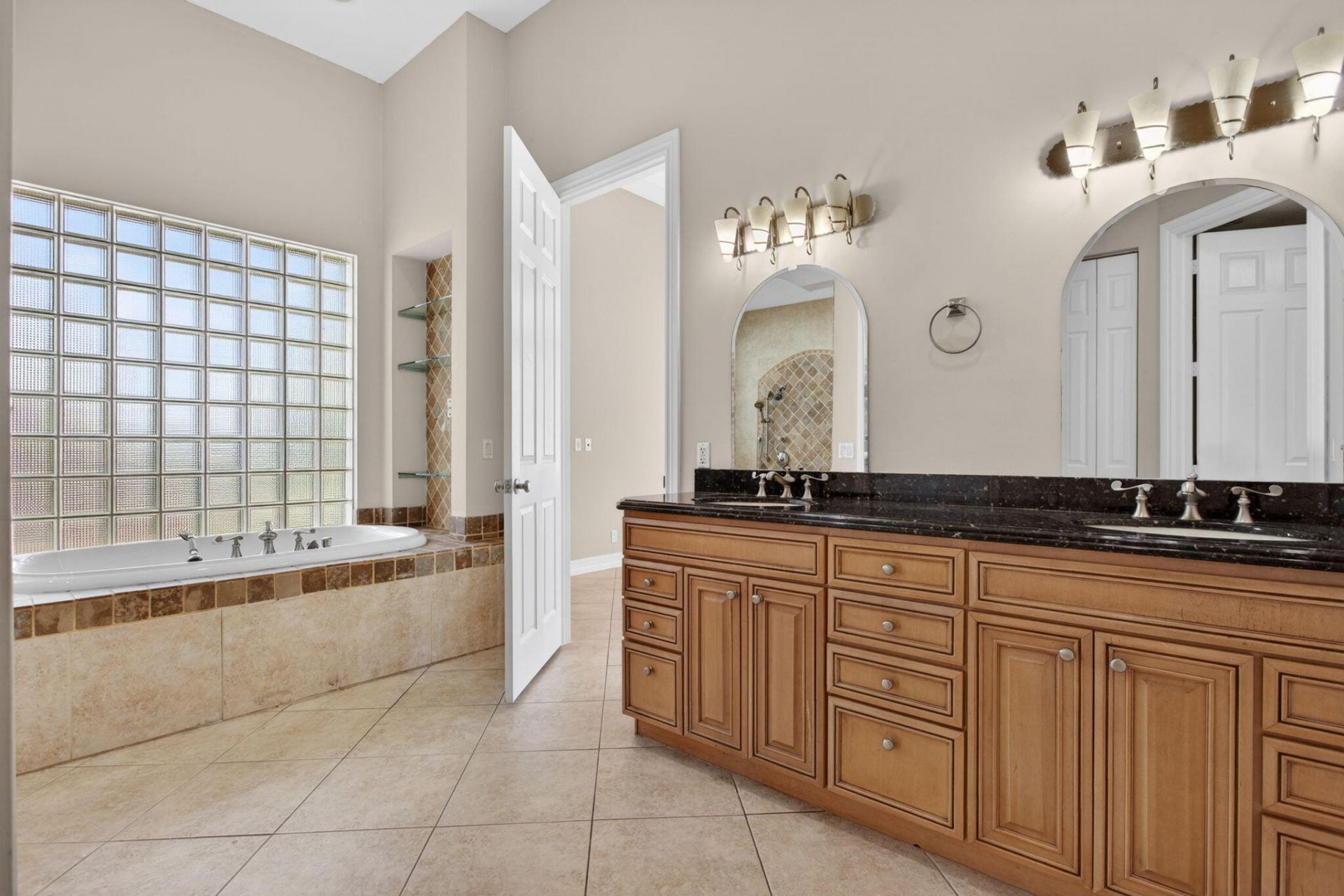 4901 NE 29th Avenue, Lighthouse Point, FL 33064 Photo