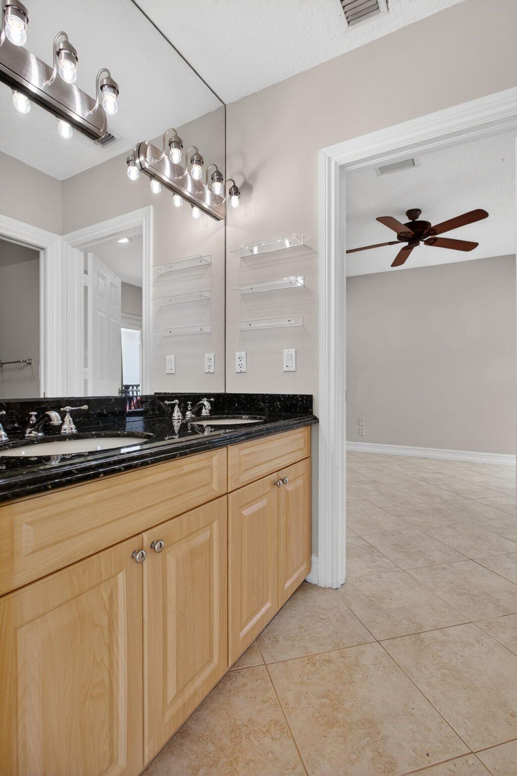 4901 NE 29th Avenue, Lighthouse Point, FL 33064 Photo