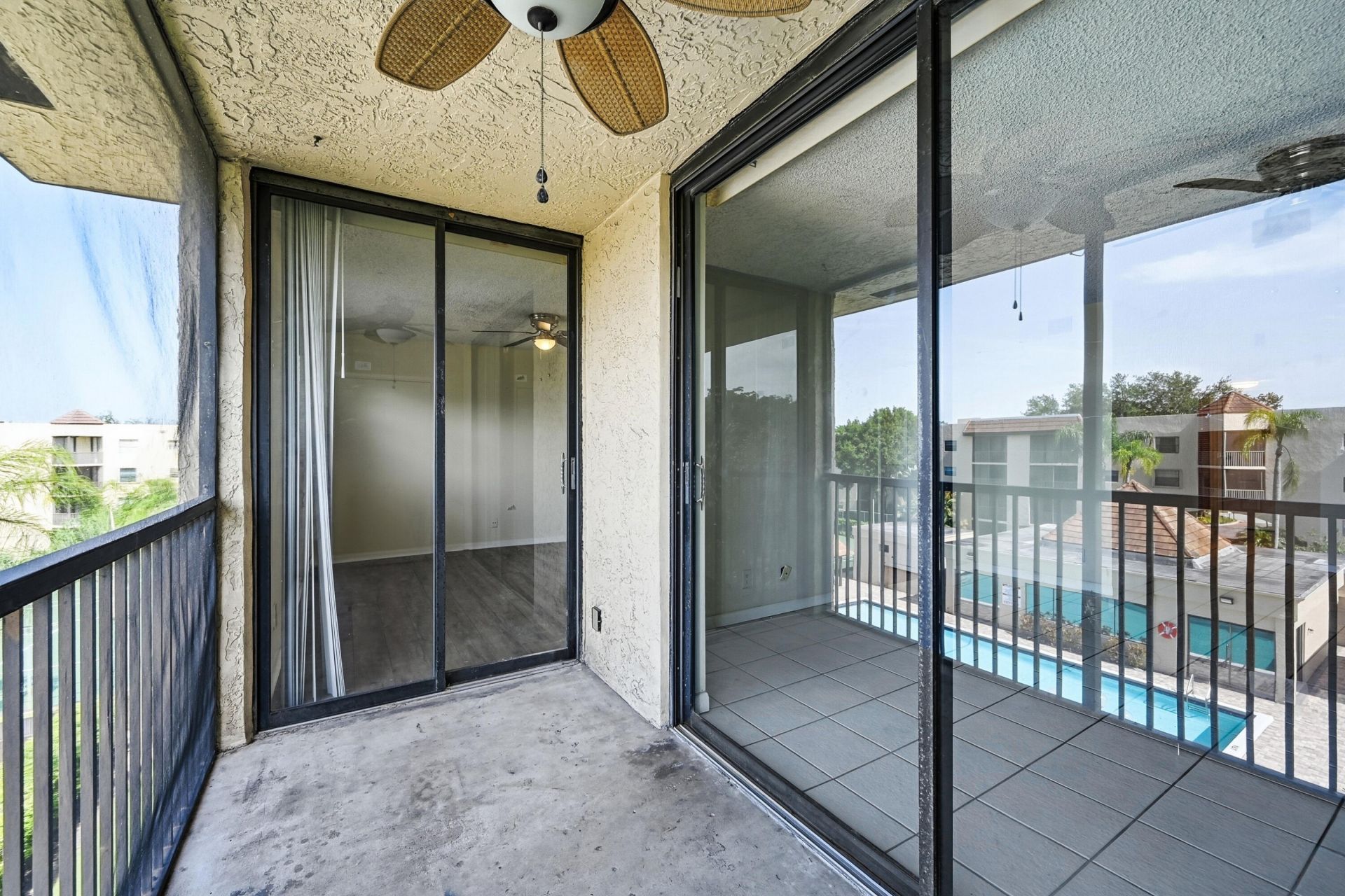 10501 W Broward Boulevard, Unit 405, Plantation, FL 33324 Photo