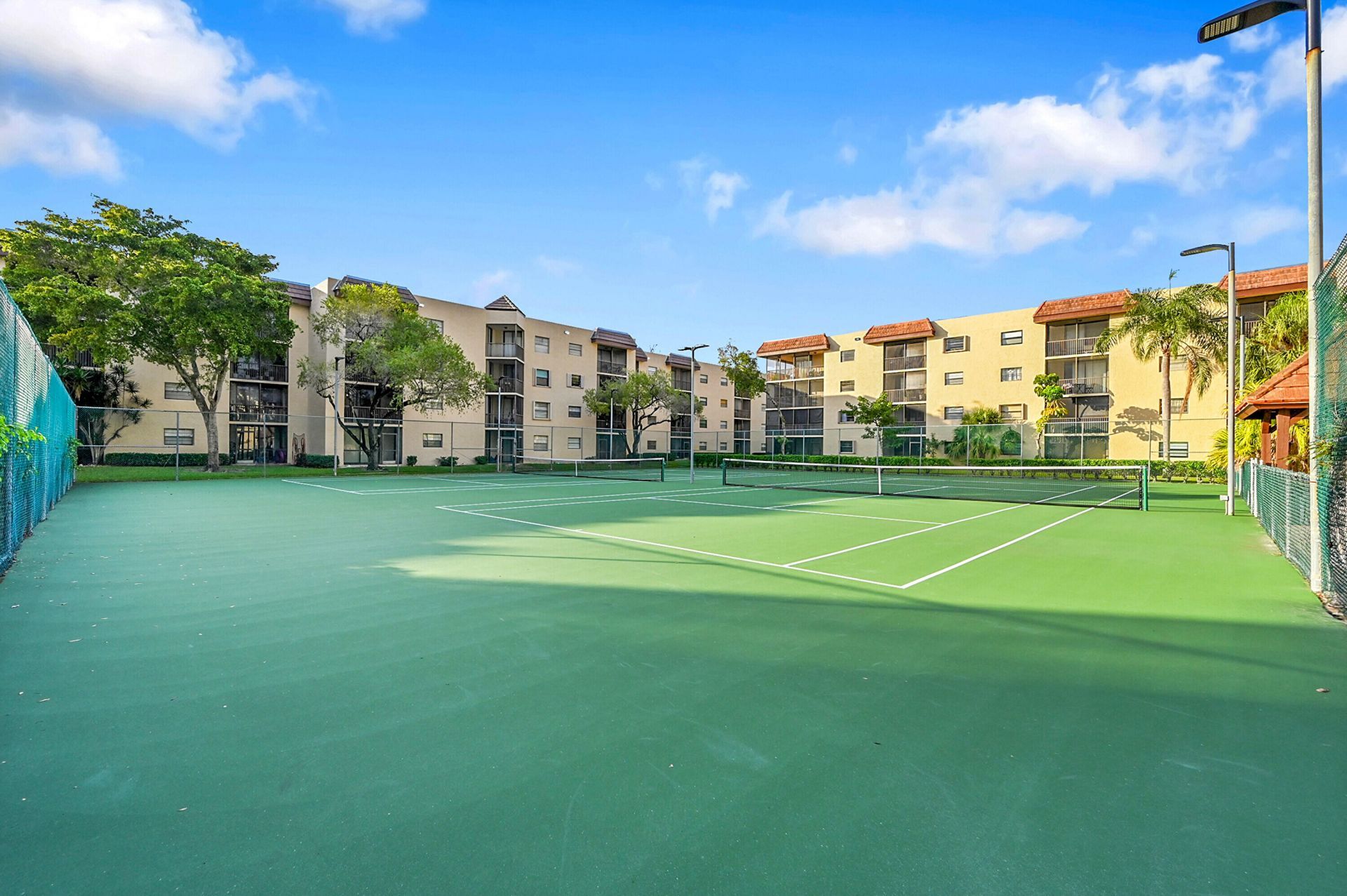 10501 W Broward Boulevard, Unit 405, Plantation, FL 33324 Photo
