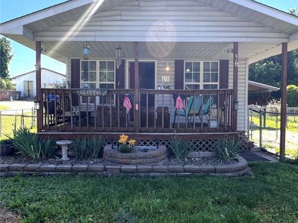 116 Circle Drive, Cross Lanes, WV 25313