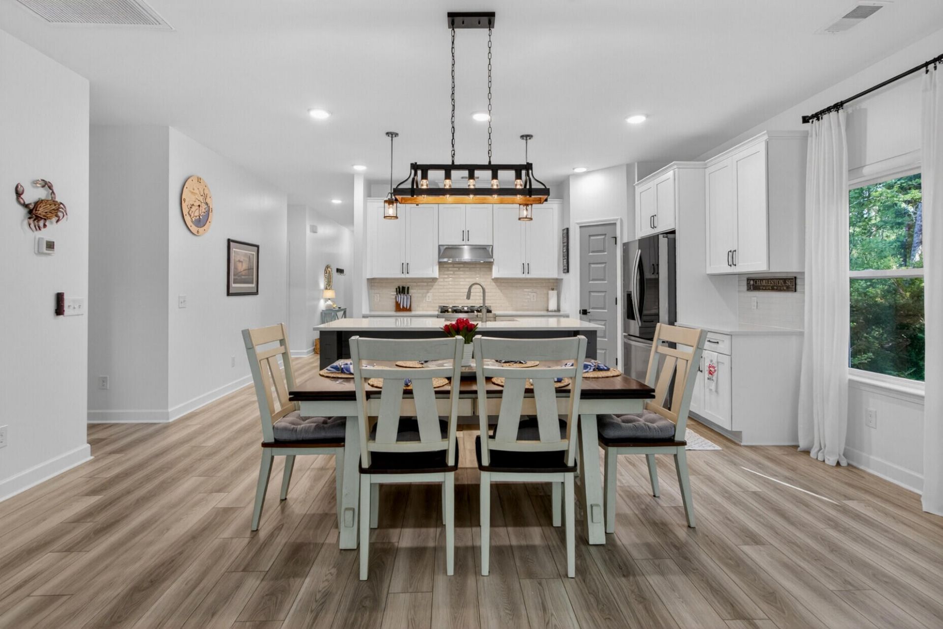 1643 Evening Star Place Photo 16