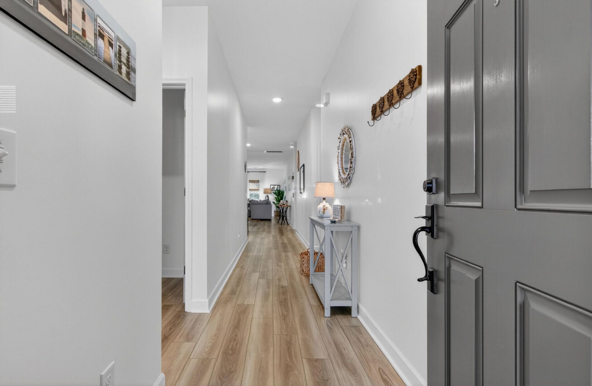 1643 Evening Star Place Photo 5
