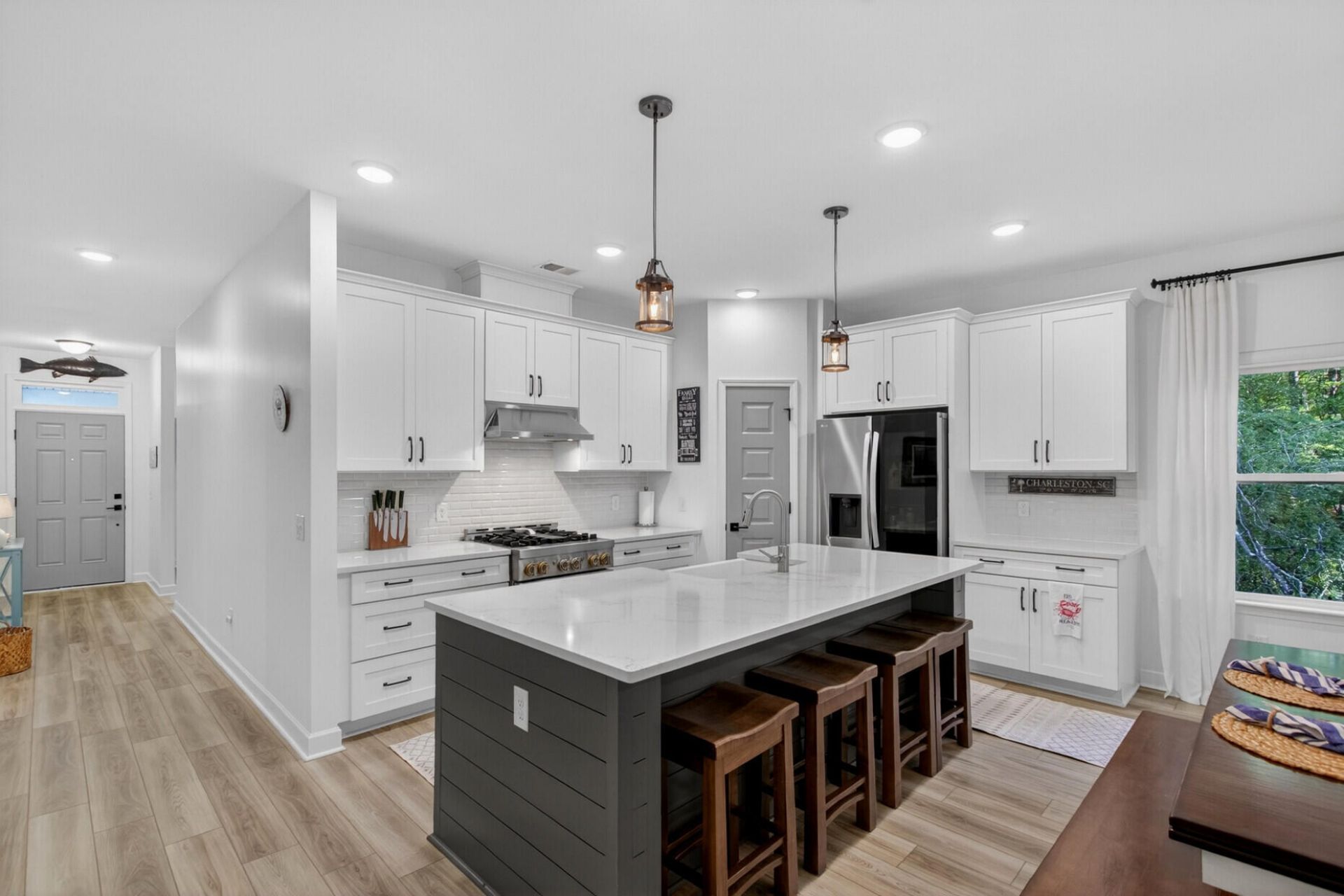 1643 Evening Star Place Photo 9
