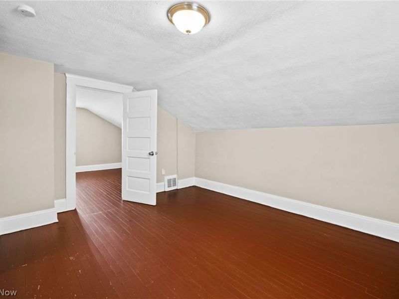 153 Henry Street, Bedford, OH 44146 Photo 12