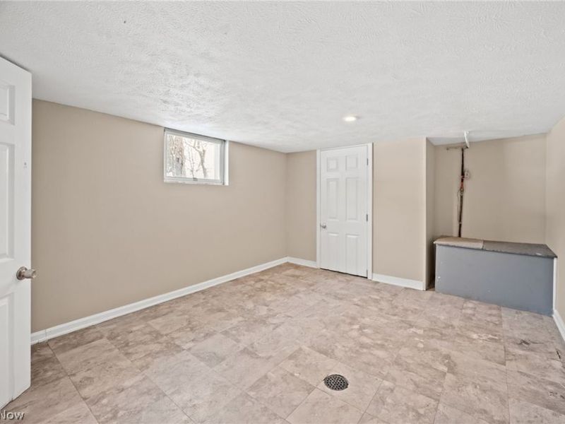 153 Henry Street, Bedford, OH 44146 Photo 18