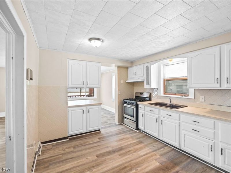 153 Henry Street, Bedford, OH 44146 Photo 5