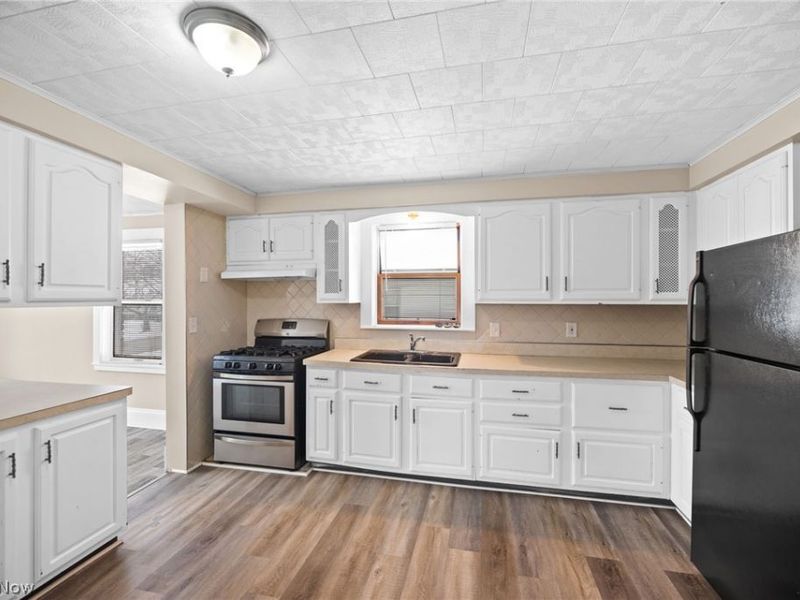 153 Henry Street, Bedford, OH 44146 Photo 6