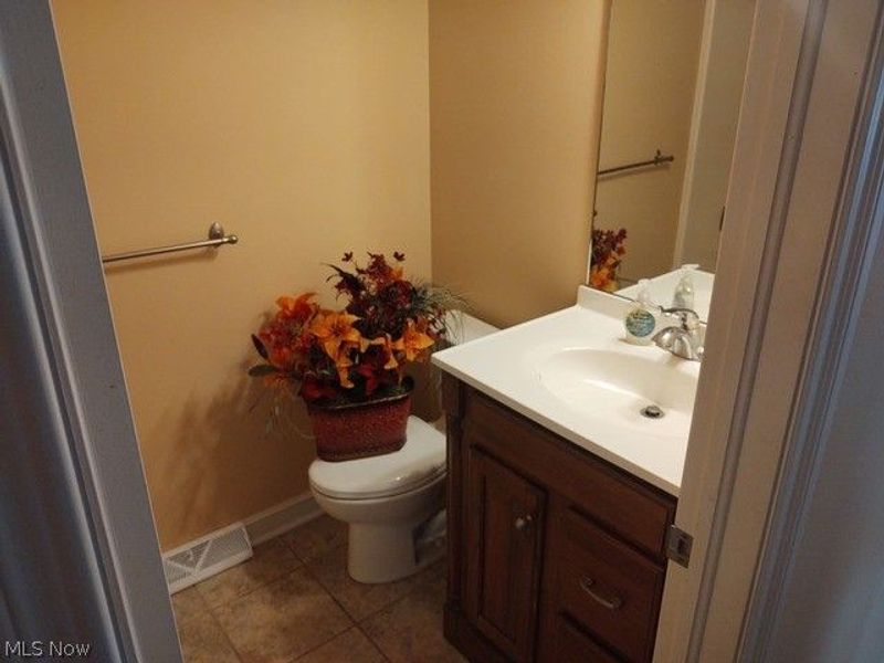 440 Barrenwood Drive, Wadsworth, OH 44281 Photo 10