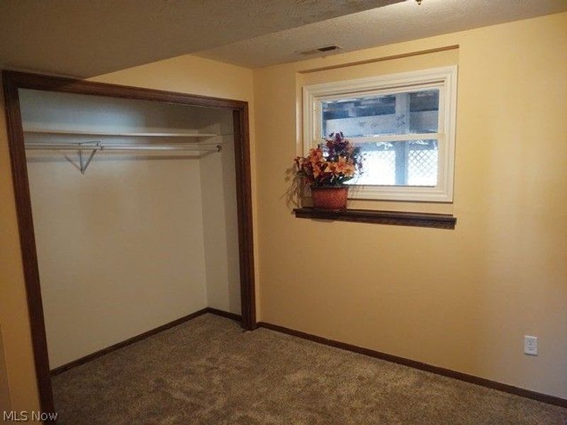 440 Barrenwood Drive, Wadsworth, OH 44281 Photo 17