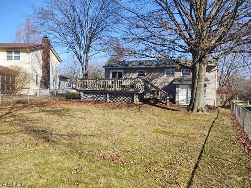 440 Barrenwood Drive, Wadsworth, OH 44281 Photo 2