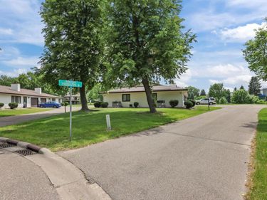 7905 85th Court N, Brooklyn Park, MN 55445