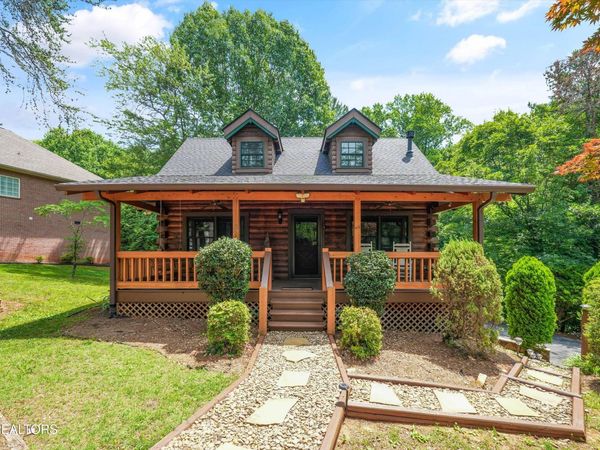 1408 Tomahawk Tr, Maryville, TN 37801