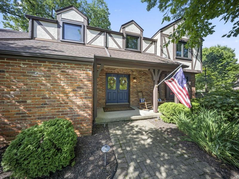 4342 Randmore Road, Columbus, OH 43220 Photo 2