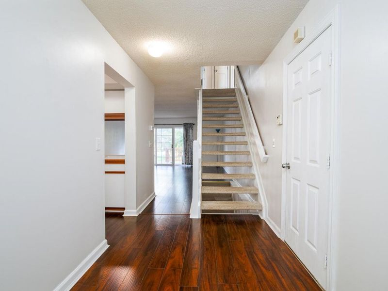 5597 Valencia Park Boulevard, Unit 11E, Hilliard, OH 43026 Photo 10