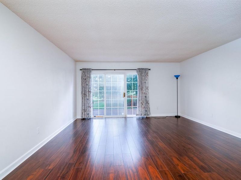 5597 Valencia Park Boulevard, Unit 11E, Hilliard, OH 43026 Photo 3
