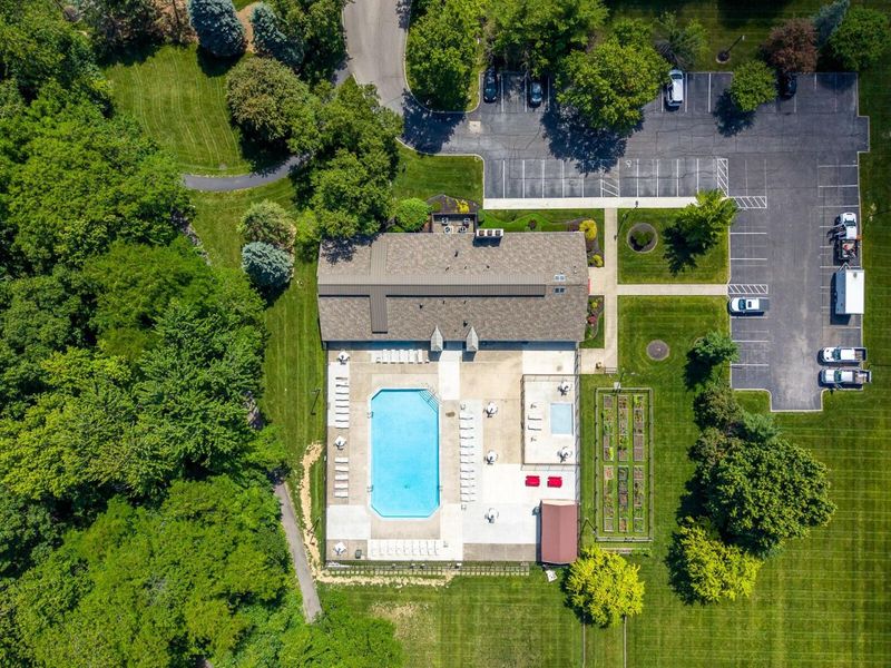 5597 Valencia Park Boulevard, Unit 11E, Hilliard, OH 43026 Photo 38