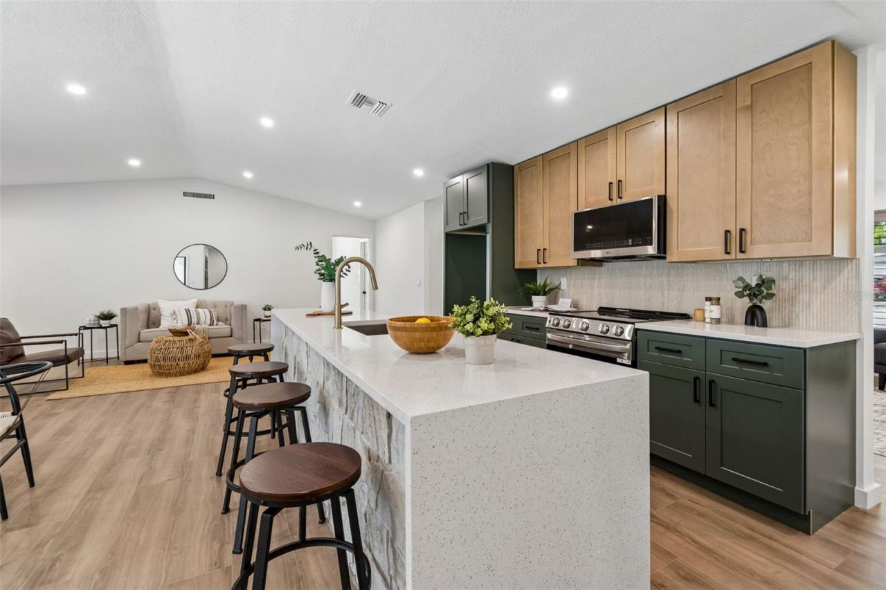12076 92nd Way N, Largo, FL 33773 Photo