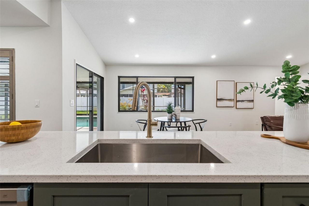 12076 92nd Way N, Largo, FL 33773 Photo
