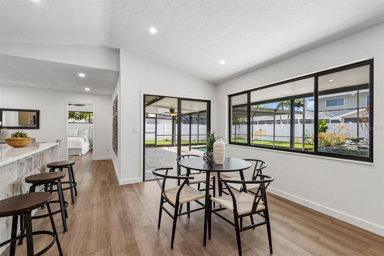 12076 92nd Way N, Largo, FL 33773 Photo