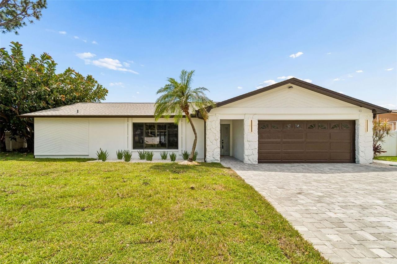 12076 92nd Way N, Largo, FL 33773 Photo