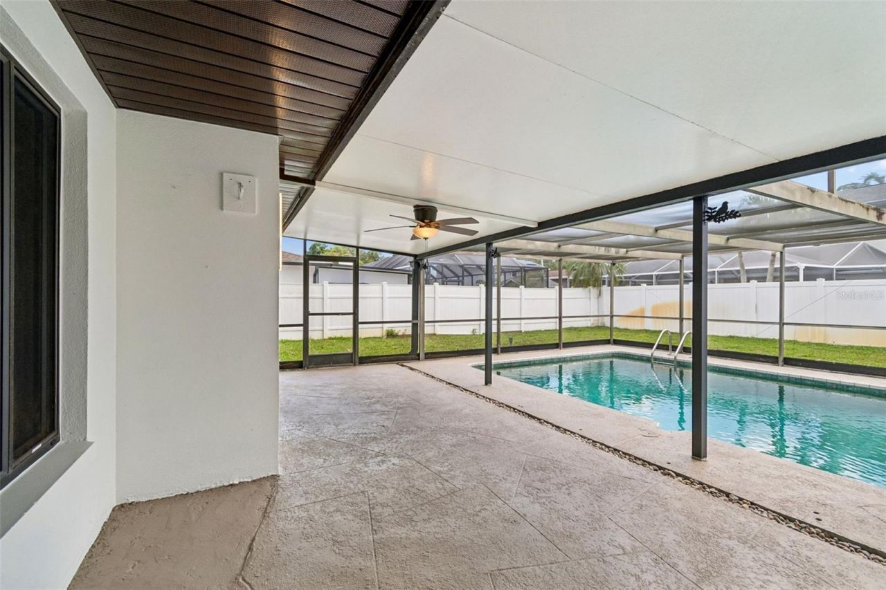 12076 92nd Way N, Largo, FL 33773 Photo