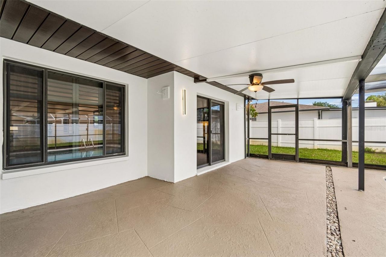 12076 92nd Way N, Largo, FL 33773 Photo