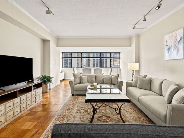 2 Hawthorne, Unit 17M, Boston, MA 02114