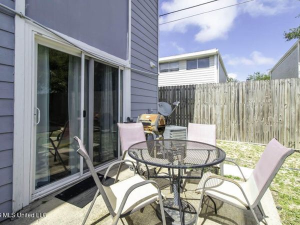 1664 Beach Boulevard, Biloxi, MS 39531