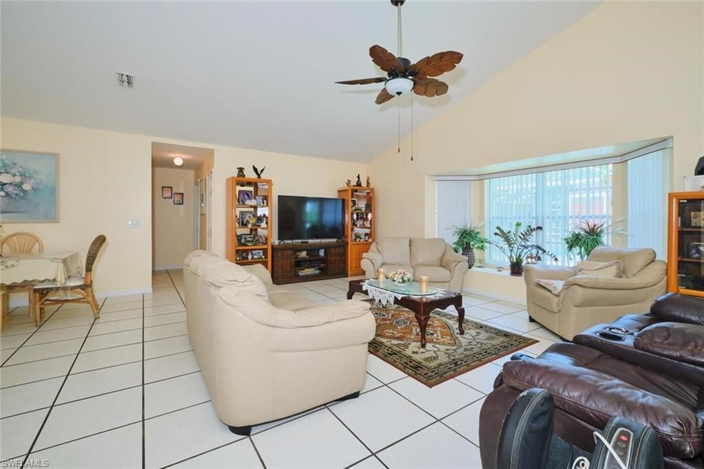 2817 SW 43rd St, Cape Coral, FL 33914 Photo