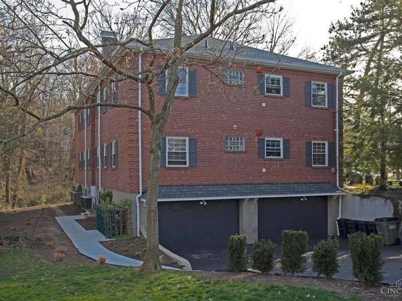 3633 Ault Park Avenue, Cincinnati, OH 45208 Photo 2