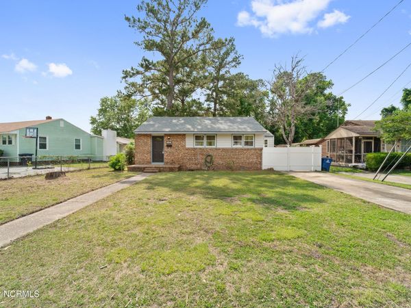 403 Nelson Drive , Jacksonville, NC 28540