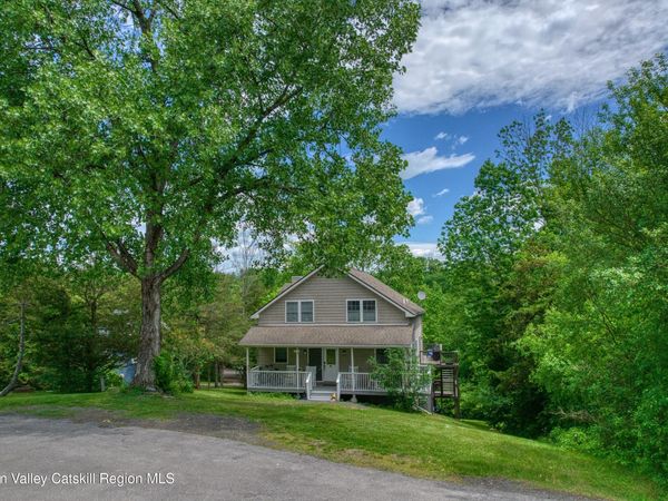 10 Sunrise Court, Athens, NY 12015