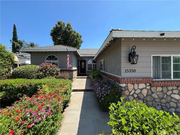 15358 Leadwell, Van Nuys, CA 91406