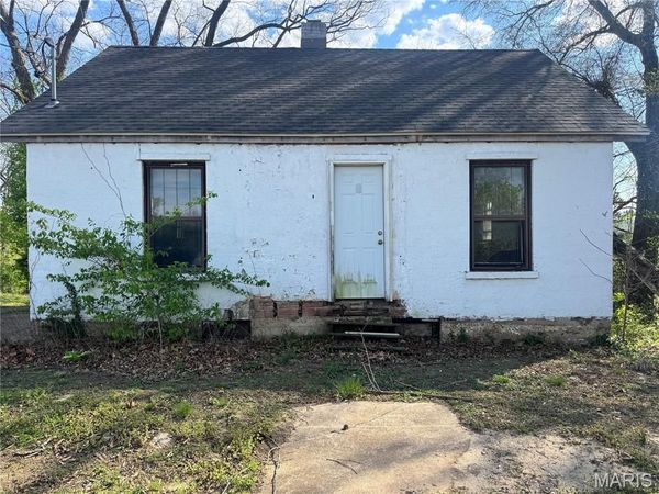 838 High Street , Imperial, MO 63052