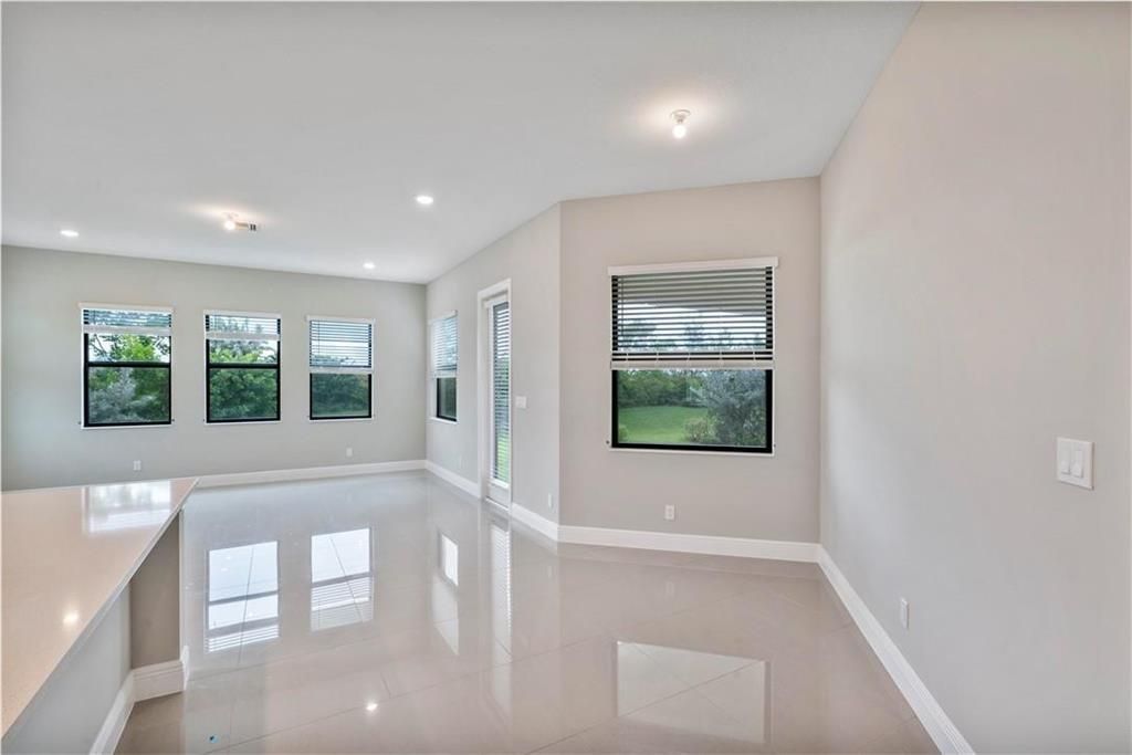 12135 E Baypoint Circle, Parkland, FL 33076 Photo