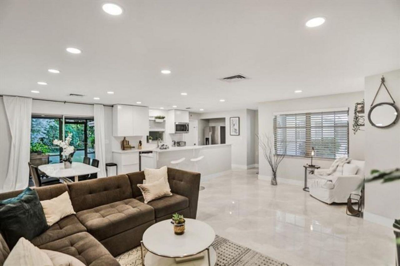 3220 SE 11th Street, Unit A, Pompano Beach, FL 33062 Photo