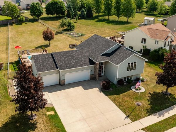 657 S Pointe Court SW, Rochester, MN 55902