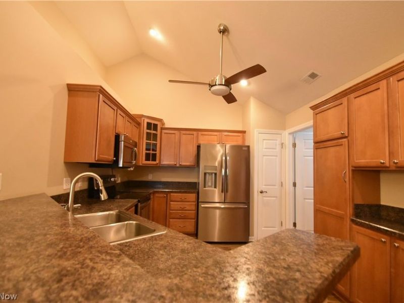 9151 Springfield Road, Unit 1803, Poland, OH 44514 Photo 11