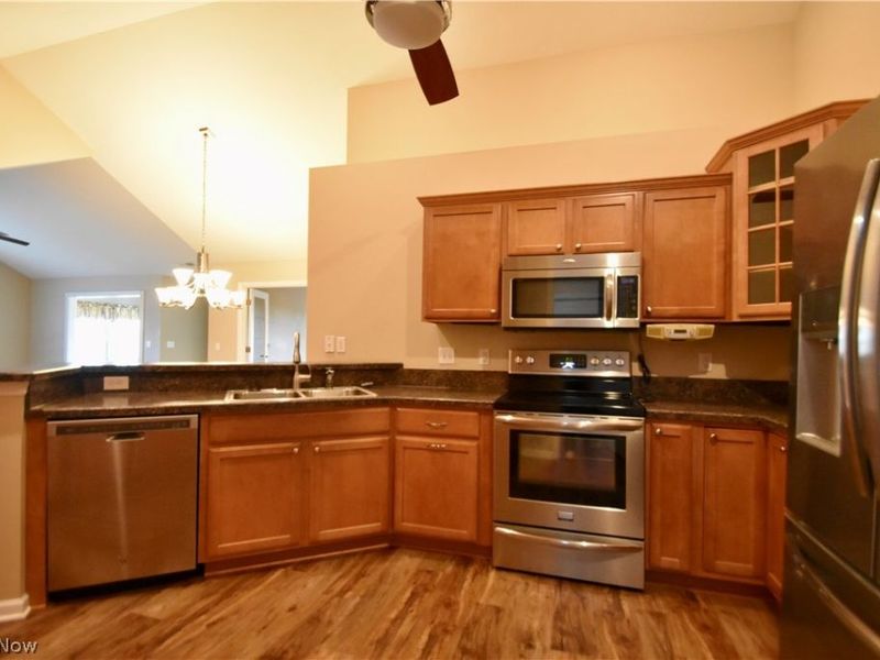 9151 Springfield Road, Unit 1803, Poland, OH 44514 Photo 9