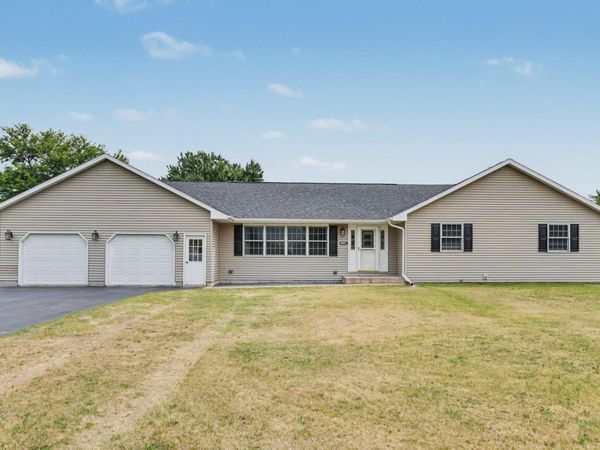 10519 Sandburr Court , Thomson, IL 61285