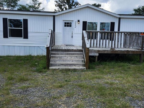 212 W Juniper Avenue, DeFuniak Springs, FL 32433