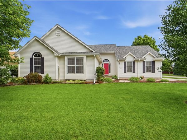 1405 W Court Avenue, Winterset, IA 50273