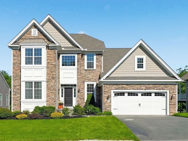 49 Pine Tree Dr, Unit 49, Methuen, MA 01844