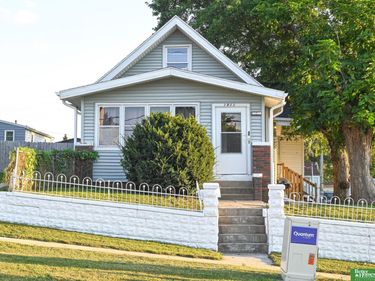 1911 W Street, Omaha, NE 68107