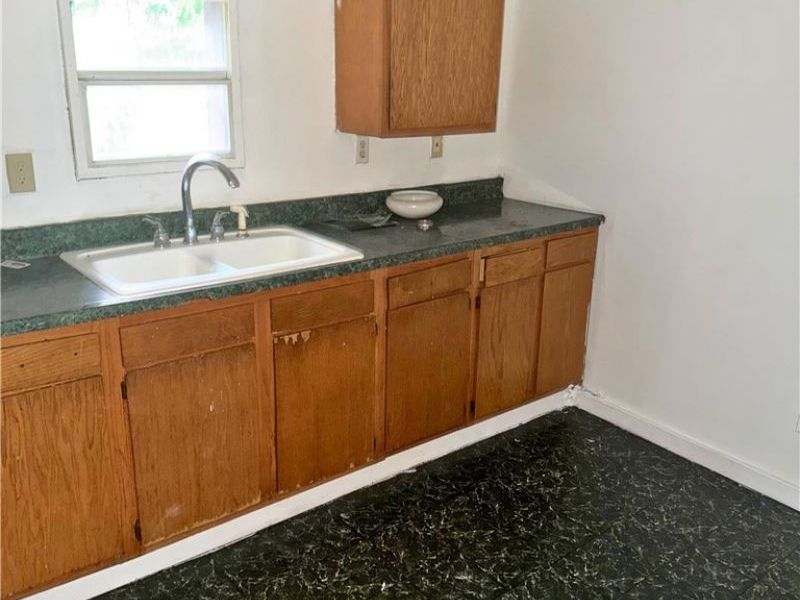 130 Ira Avenue, Akron, OH 44301 Photo 6